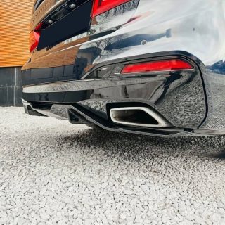 Performance aizmugurējā bufera difuzors BMW G30/G31, spīdīgi melns — 3