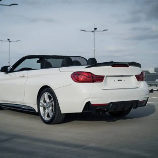 PSM stila bagāžnieka spoileris BMW F33 / F83 kabrioletam, spīdīgi melns — 3