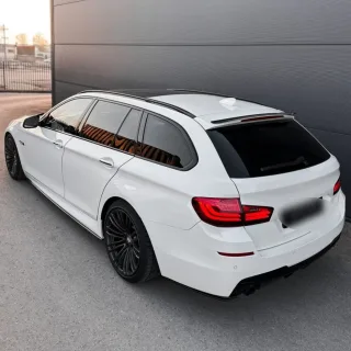 Sānu sliekšņu uzlikas BMW F10 / F11 (11-18), spīdīgi melni — 4