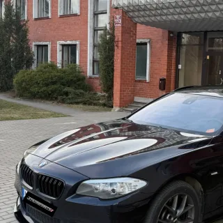Dubulta reste BMW F10/F11, spīdīgi melna — 5
