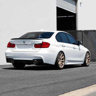M3-style Trunk Spoiler for BMW F30 / F80, glossy black — 4